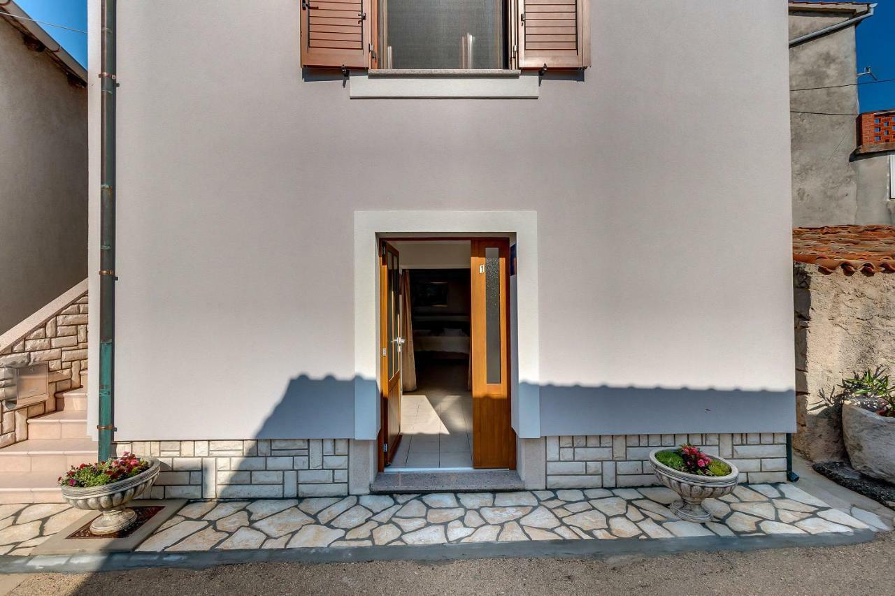 Apartmani Muzic Orlec Exterior foto